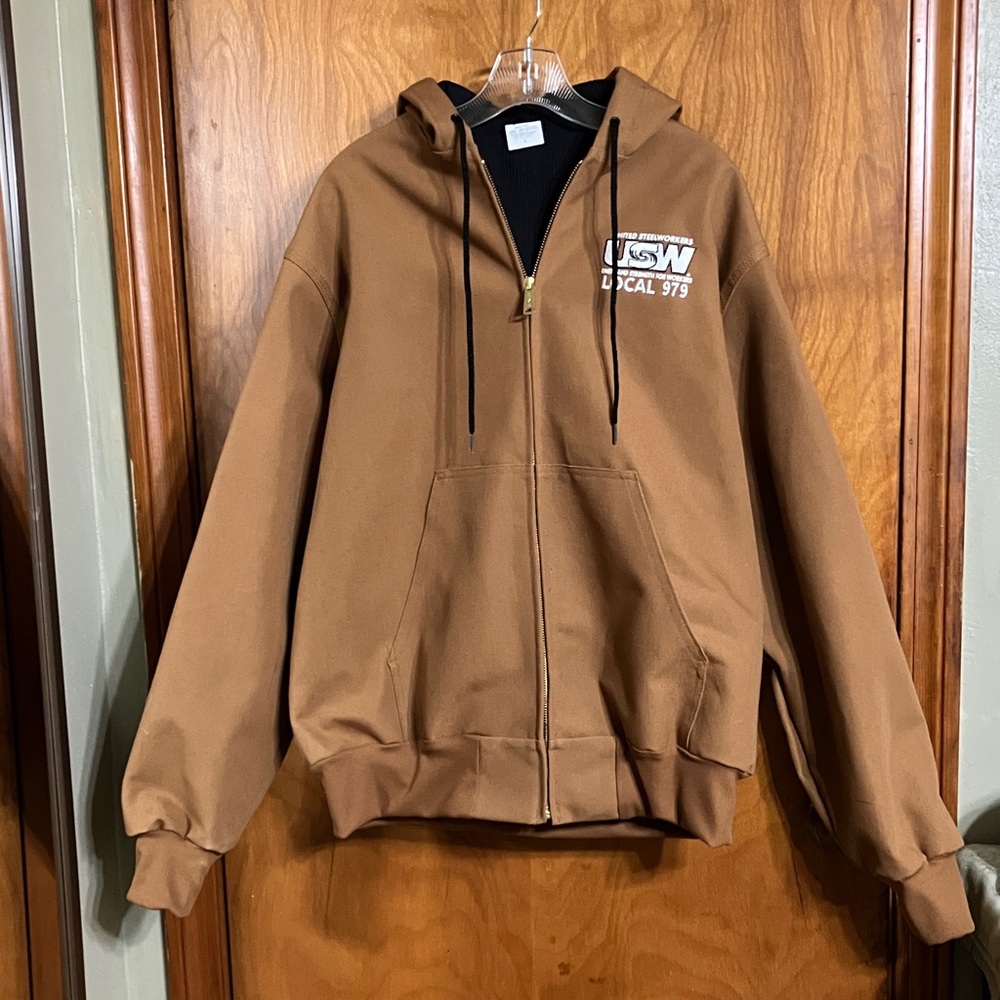 NWT heavyweight duck thermal hooded jacket model number 3006–2002